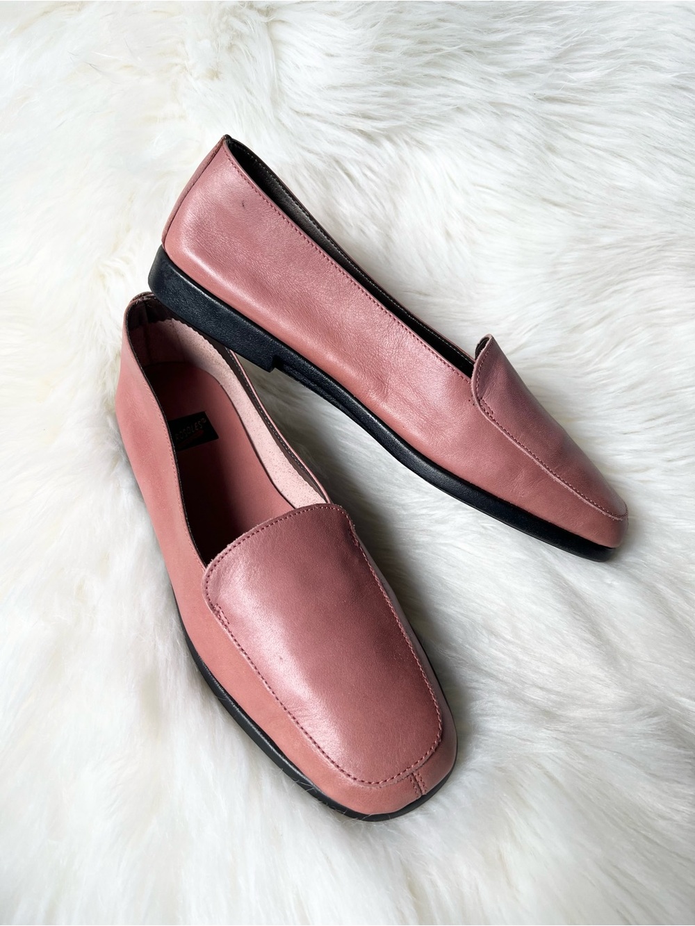 NEW Aerosoles Leather Women’s Shoes Sz 9.5 B Slip On Loafers Pink Soft Comfort